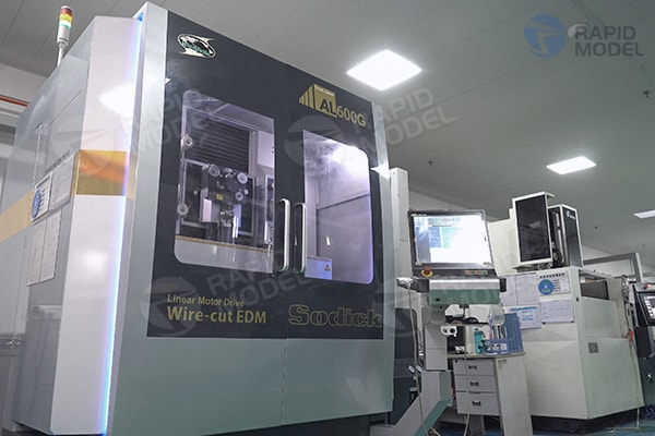 5-axis CNC equipment at Rapid Model Factory